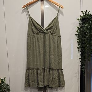 Streetwear Society Olive Green Tiered Sleeveless Midi Sundress XL